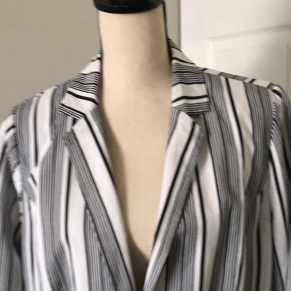 ❤️3X20 LÍNEA DONNA Women Striped White/ Black Casual Modern Blazer | 1X - Picture 2 of 13